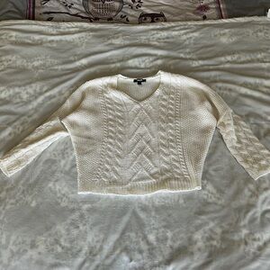 White wool pull